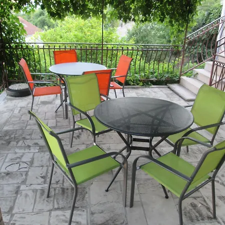 Lemona Appartement *